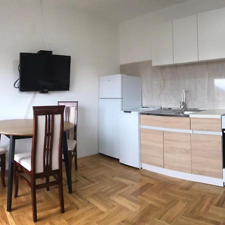 טרביניה Apartman Azra מראה חיצוני תמונה